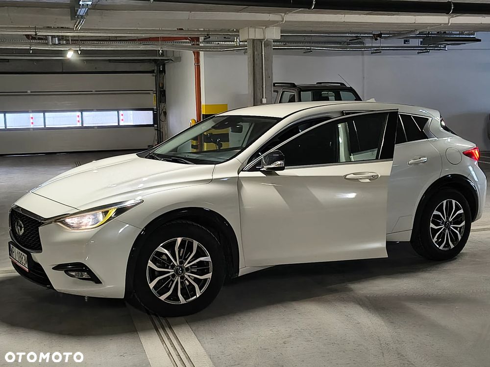Infiniti Q30 1.5d - 1