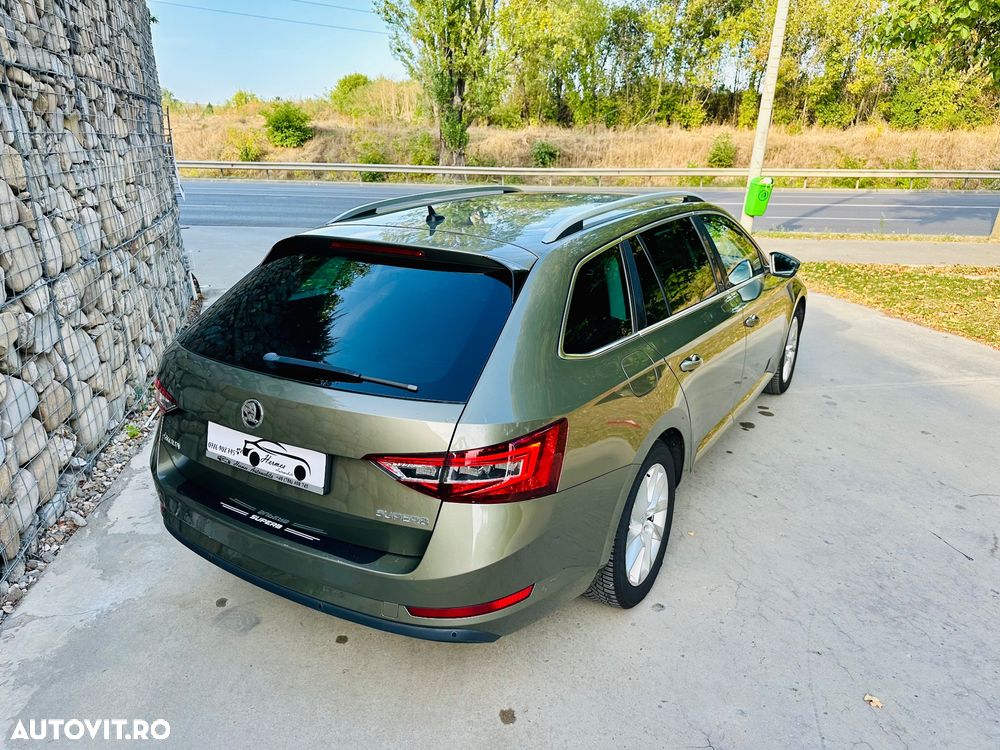 Skoda Superb Combi 1.6 TDI DSG Style - 4