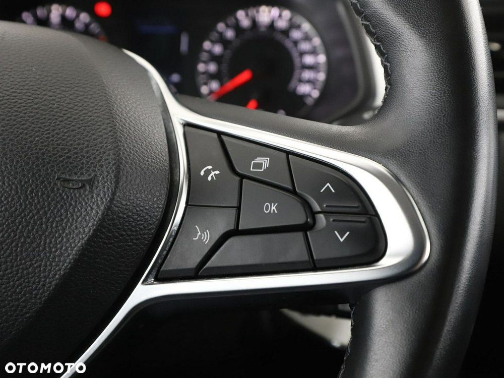 Renault Captur TCe 100 BUSINESS EDITION - 30