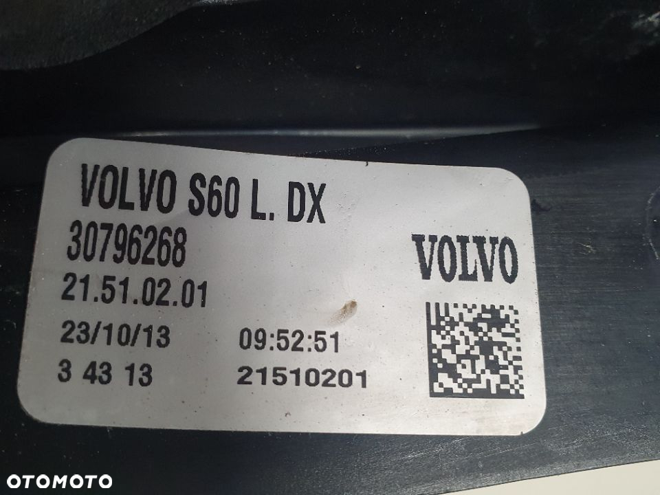 VOLVO S60 II 10-17 LED TYLNA LAMPA PRAWA - 4