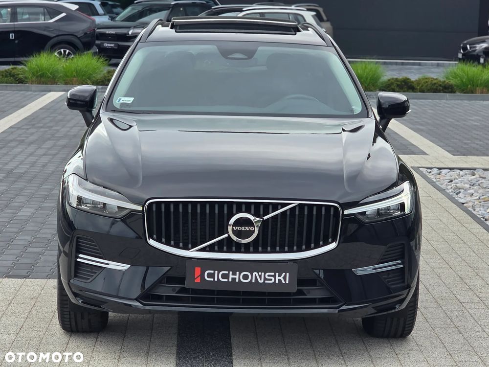 Volvo XC 60 B4 B Momentum Pro - 27