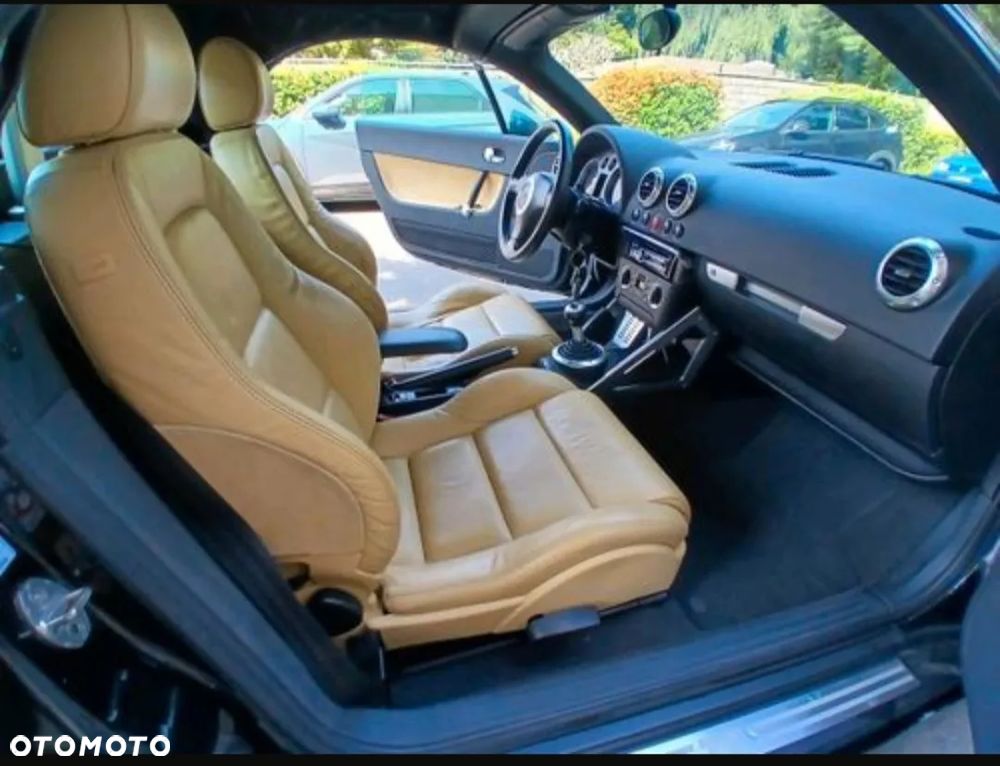 Audi TT Coupé 1.8T - 10