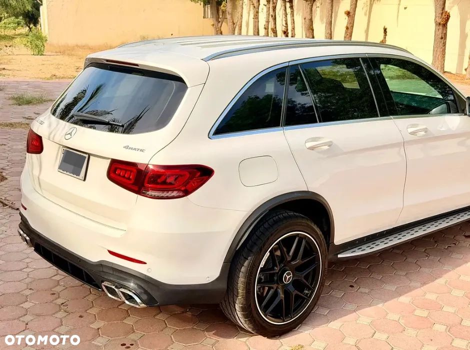 Mercedes-Benz GLC 300 4Matic 9G-TRONIC - 3