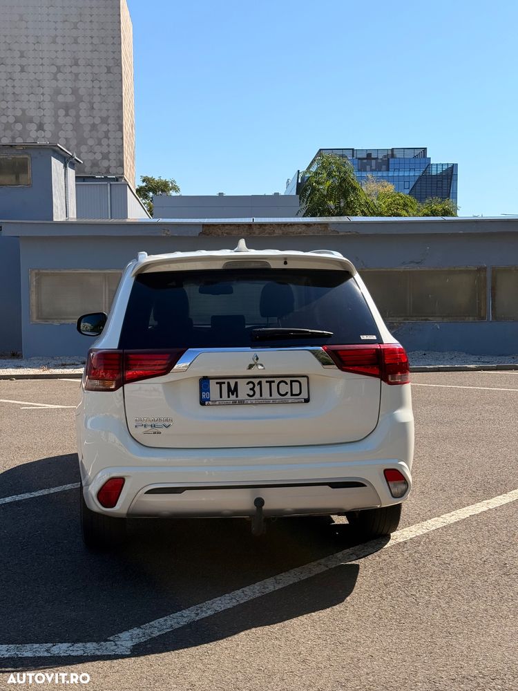 Mitsubishi Outlander 2.4 4WD - 3