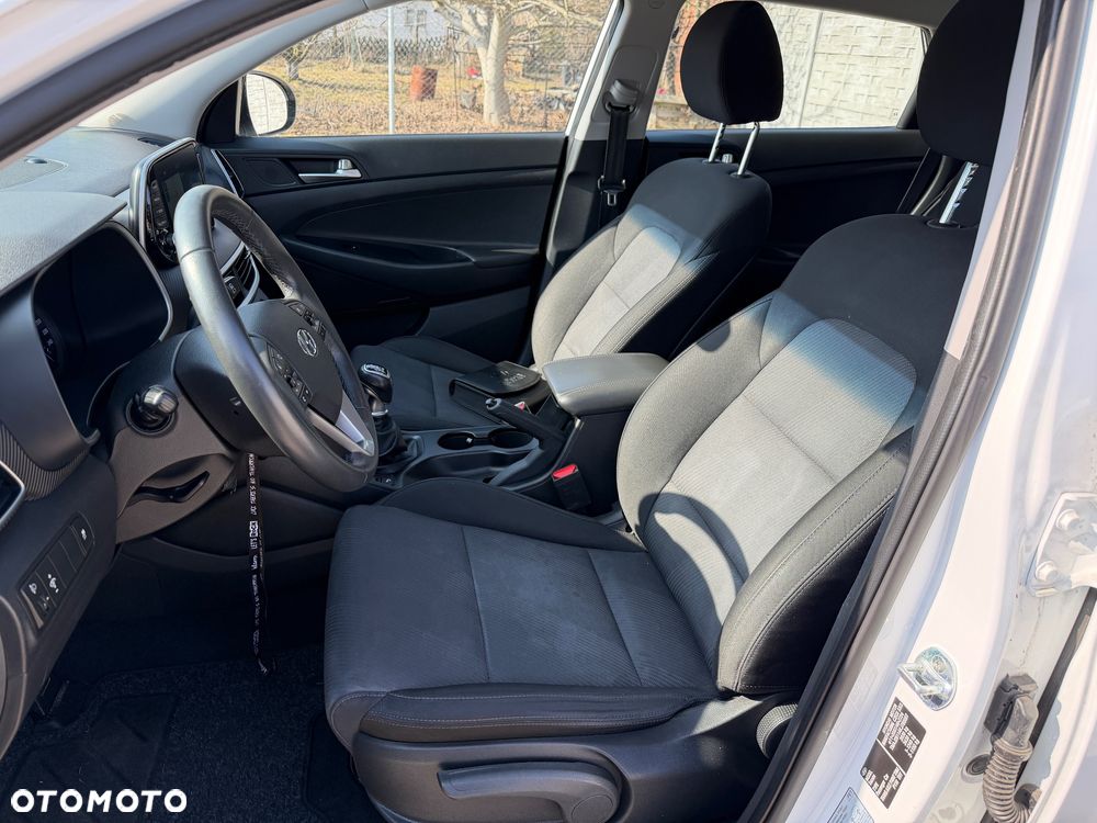 Hyundai Tucson blue 1.6 GDi 2WD Navi - 11