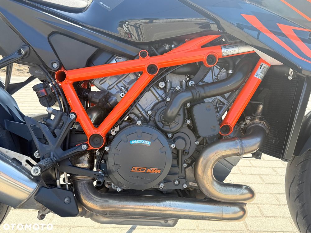 KTM Super Duke - 11