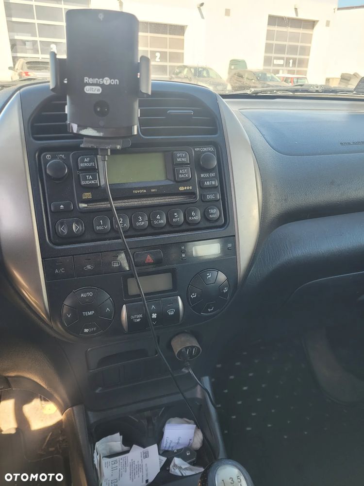 Toyota RAV4 2.0 VVT-i 4x4 - 2
