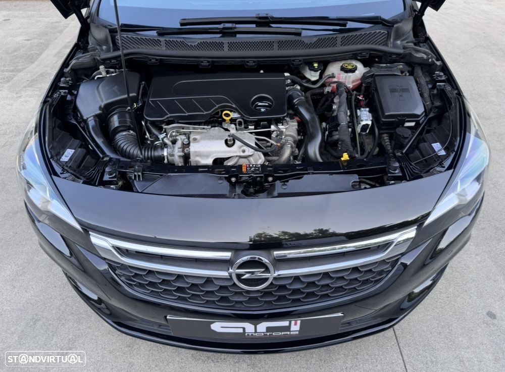 Opel Astra Sports Tourer - 12