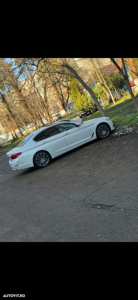 BMW Seria 5 520d AT - 11