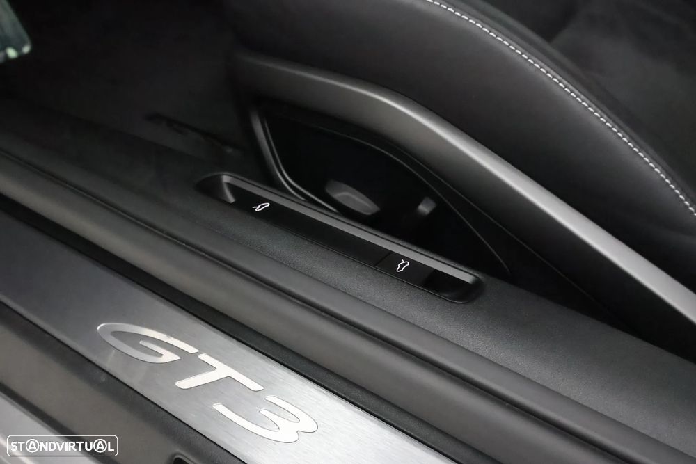 Porsche 911 (992) GT3 PDK - 14
