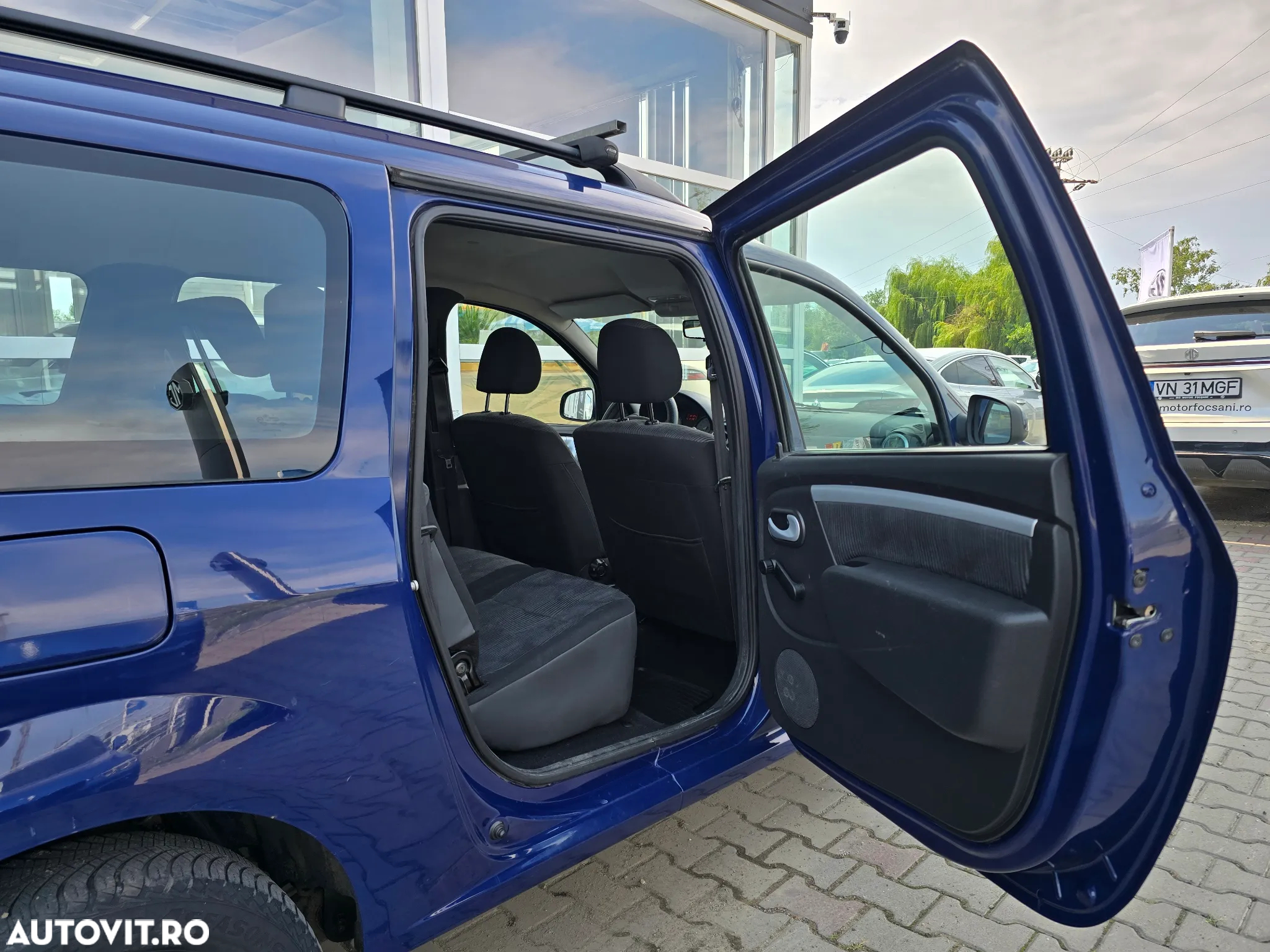 Dacia Logan MCV 1.6 Laureate - 11