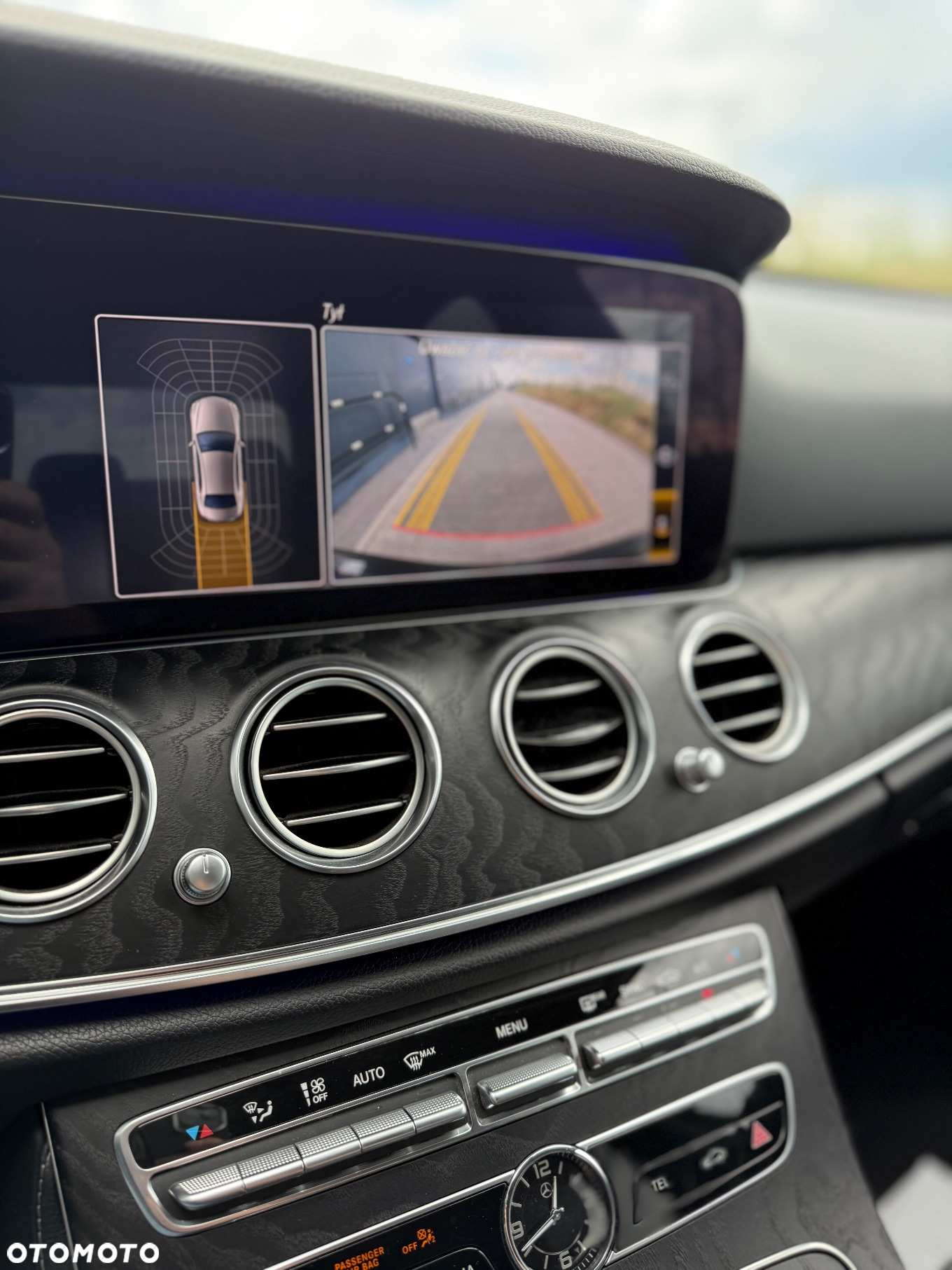 Mercedes-Benz Klasa E 220 d 4-Matic 9G-TRONIC - 15