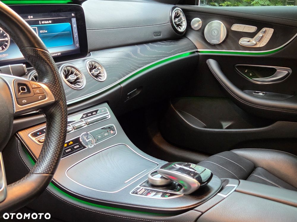 Mercedes-Benz Klasa E 400 4Matic 9G-TRONIC AMG Line - 15