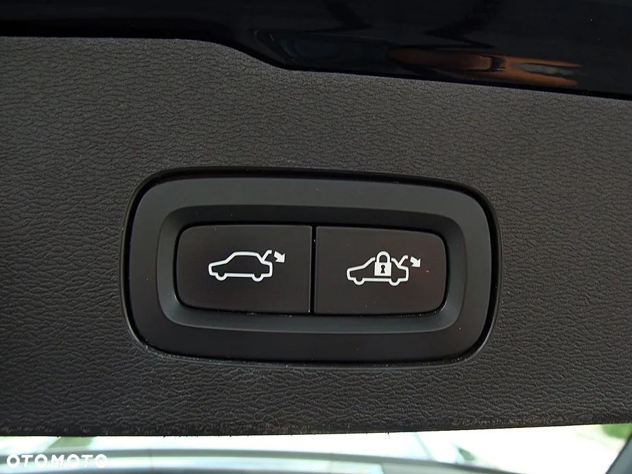 Volvo V60 T6 AWD Recharge Geartronic Inscription Expression - 29