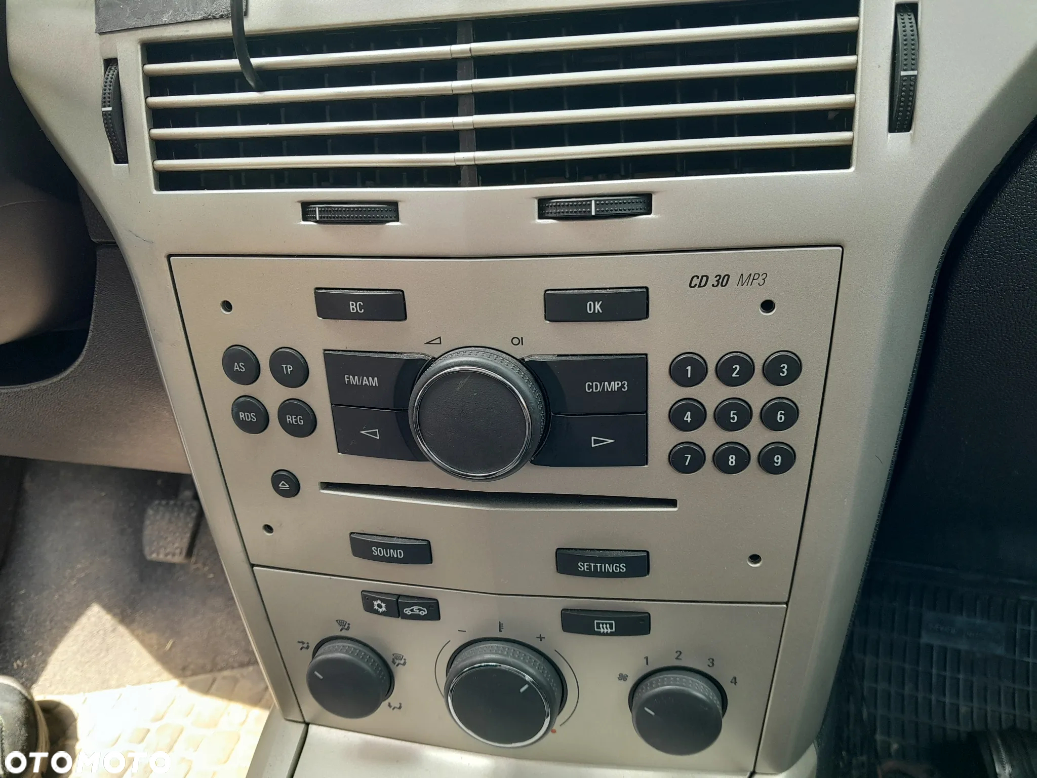 Radioodtwarzacz CD30 Opel Astra H - 3