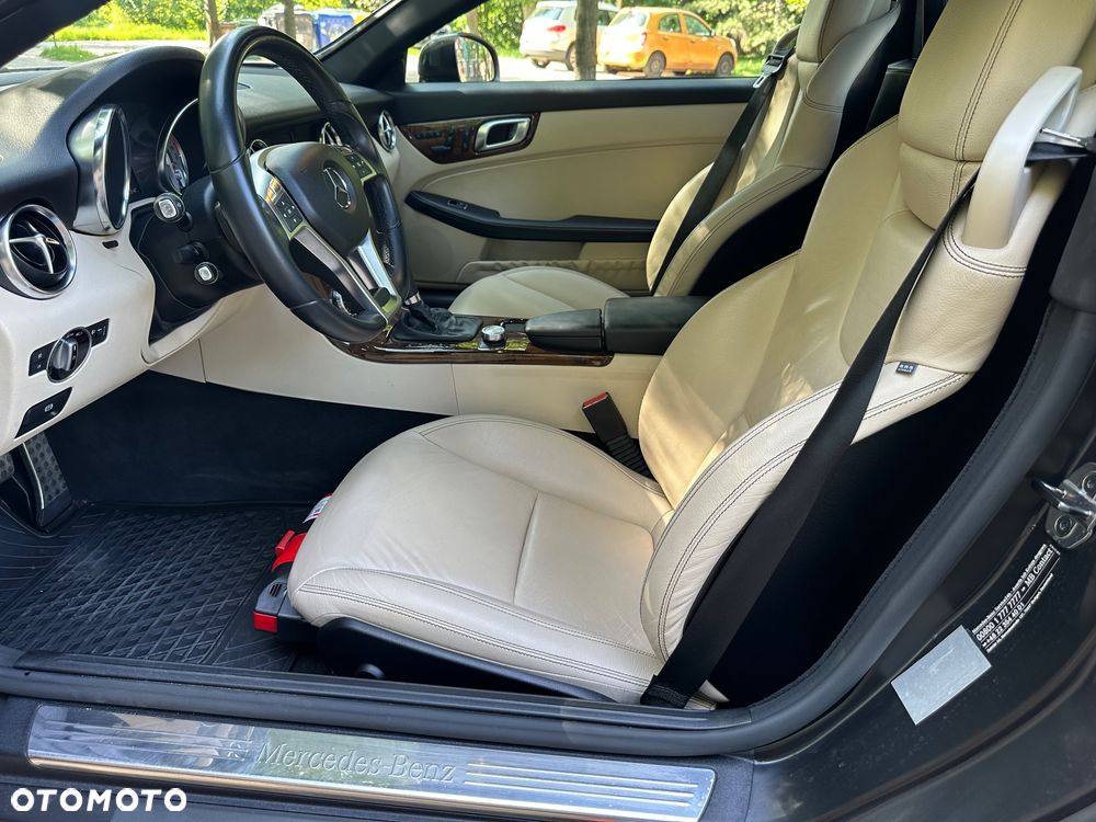 Mercedes-Benz SLK - 11