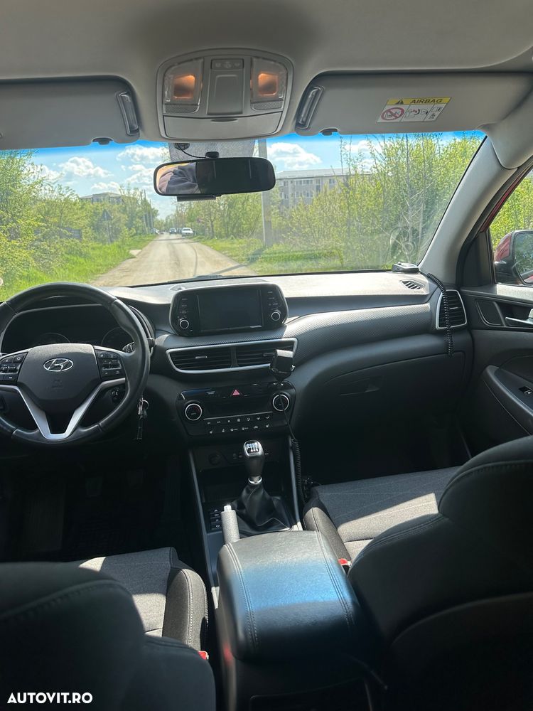 Hyundai Tucson 1.6 GDI 2WD 6MT Style - 16