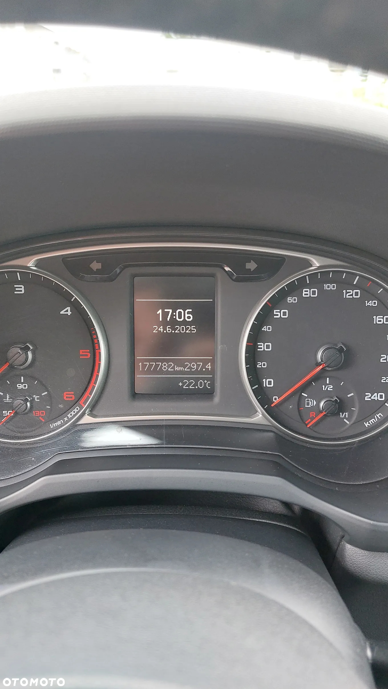 Audi A1 1.6 TDI Ambition S tronic - 8