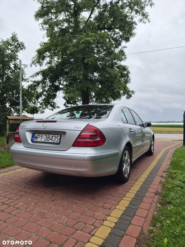 Mercedes-Benz Klasa E 200 CDI Automatik Classic - 4