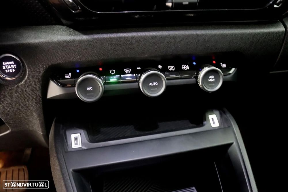 Citroën e-C4 50 kWh Shine - 18