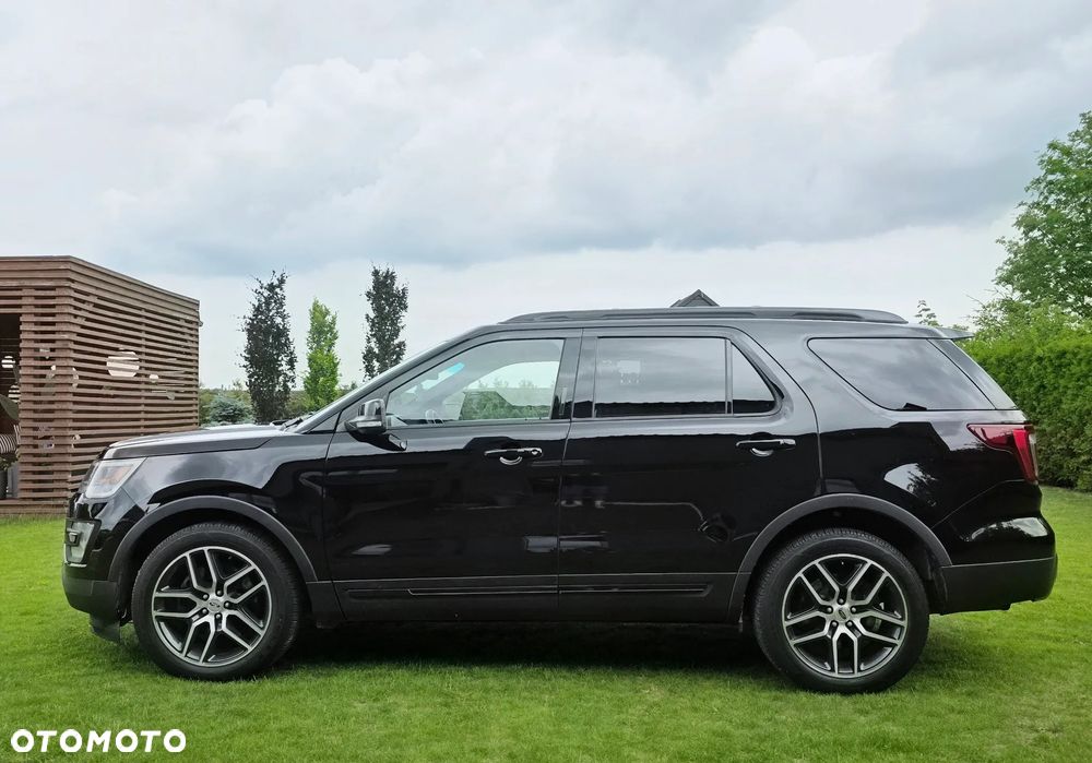 Ford Explorer - 11