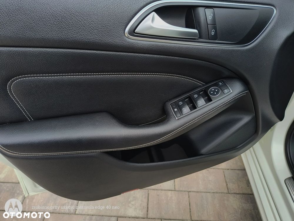 Mercedes-Benz Klasa B - 30