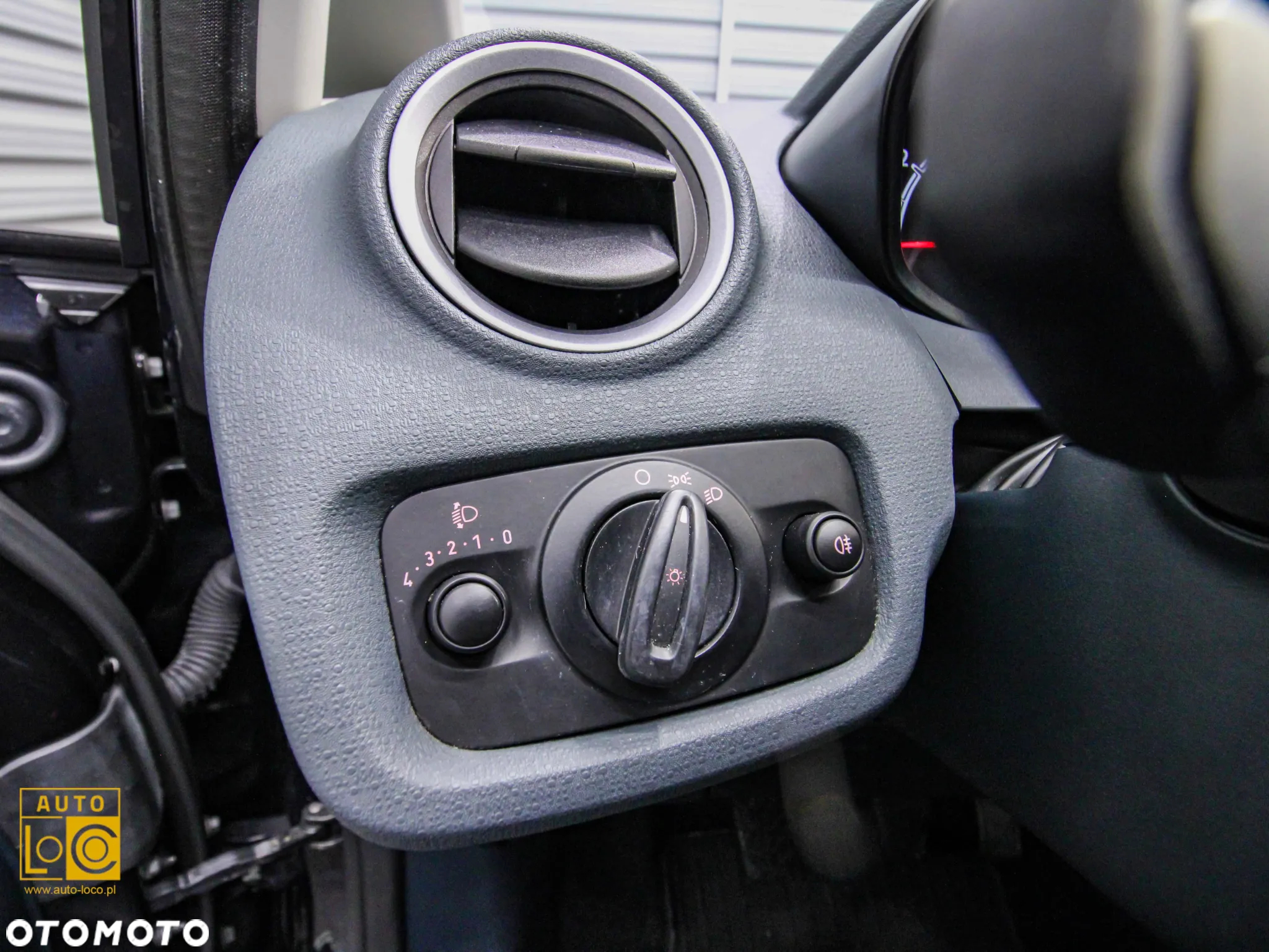 Ford Fiesta 1.25 Ambiente - 23