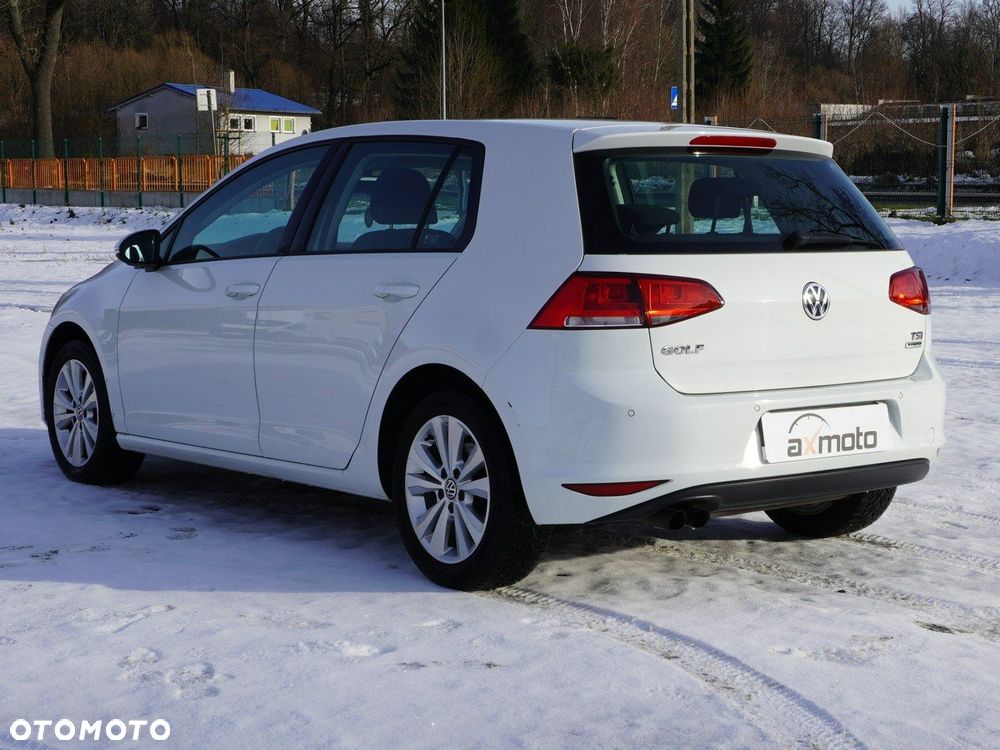 Volkswagen Golf - 5