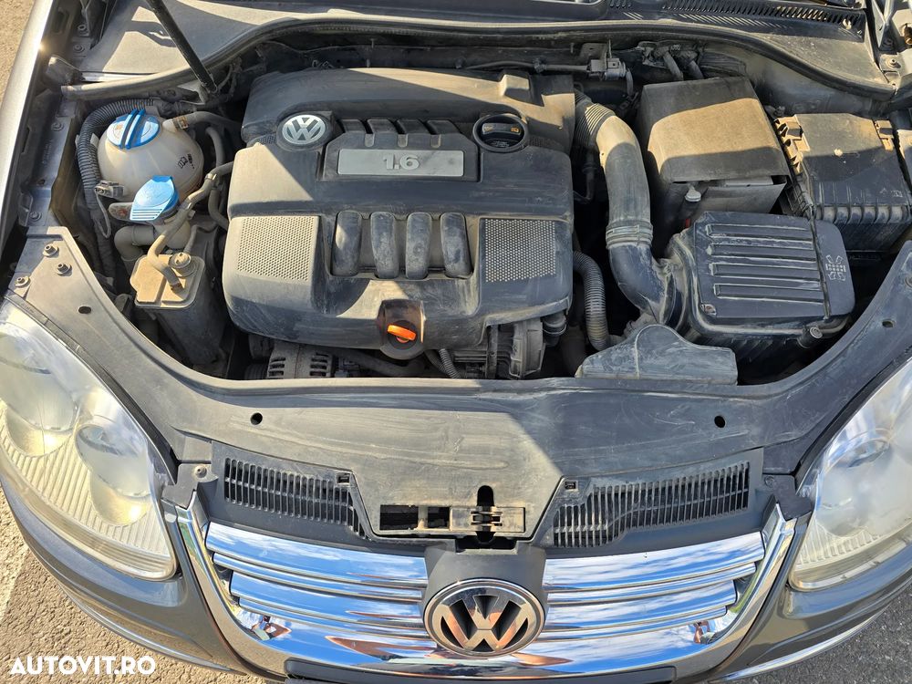 Volkswagen Jetta - 10