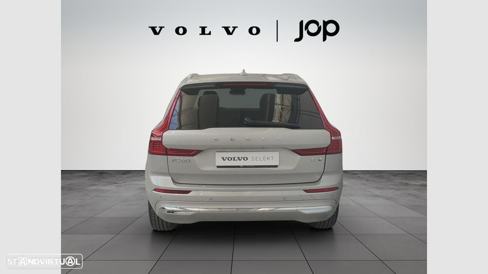 Volvo XC 60 2.0 T6 PHEV Core AWD - 5