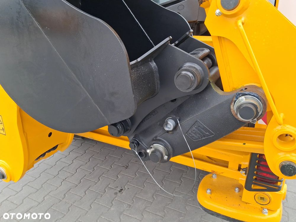 JCB 3 CX SITEMASTER PLUS - 11