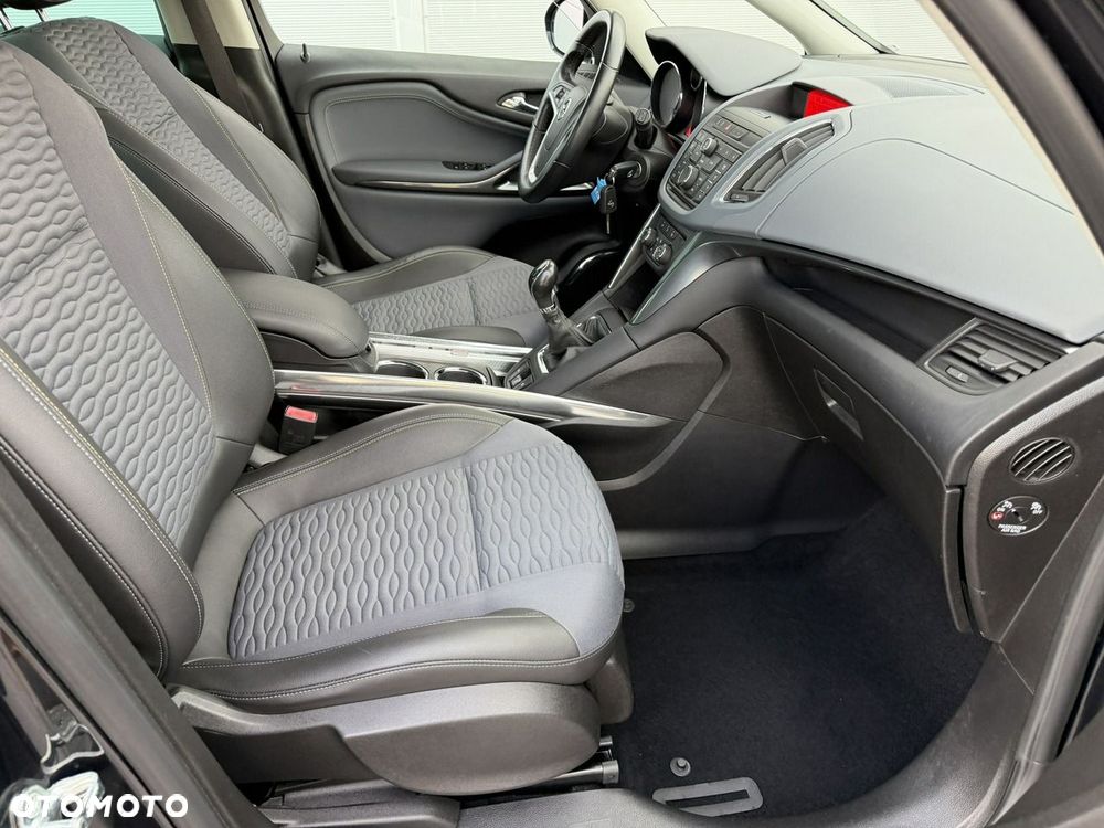 Opel Zafira - 33