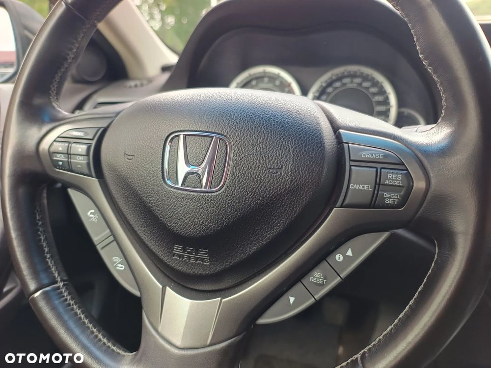Honda Accord 2.0 Executive - 8
