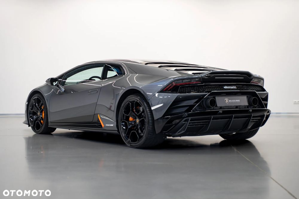 Lamborghini Huracan EVO - 4