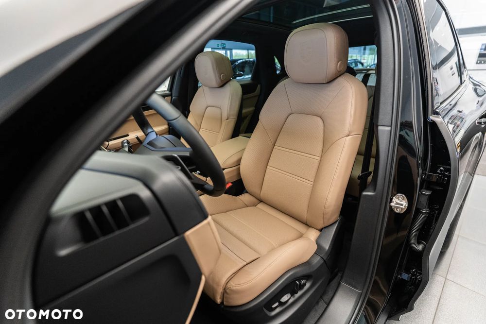 Porsche Cayenne E-Hybrid PHEV Black Edition - 9