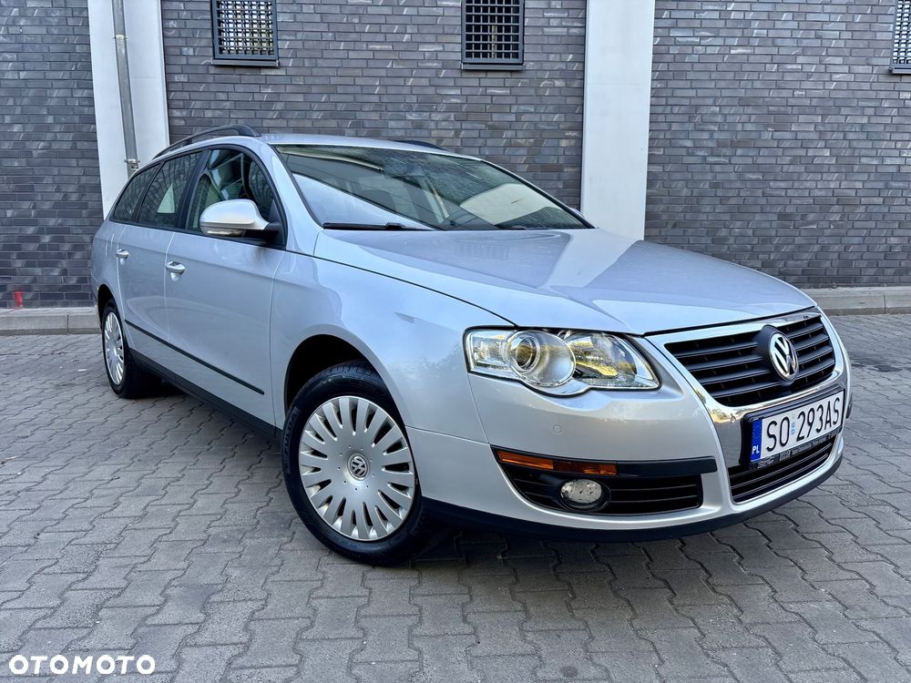 Volkswagen Passat 2.0 TDI Trendline DSG - 27