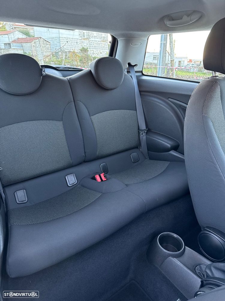 MINI 3 Portas One 1.4 - 12