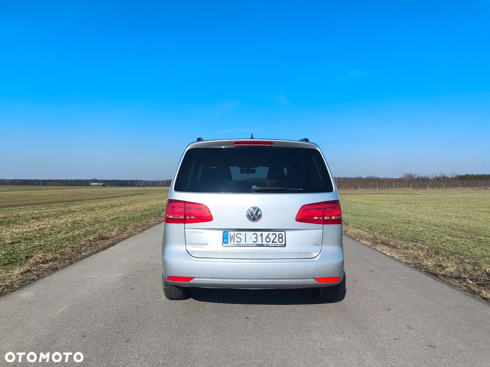 Volkswagen Touran 1.6 TDI DPF BlueMotion Technology DSG STYLE - 3