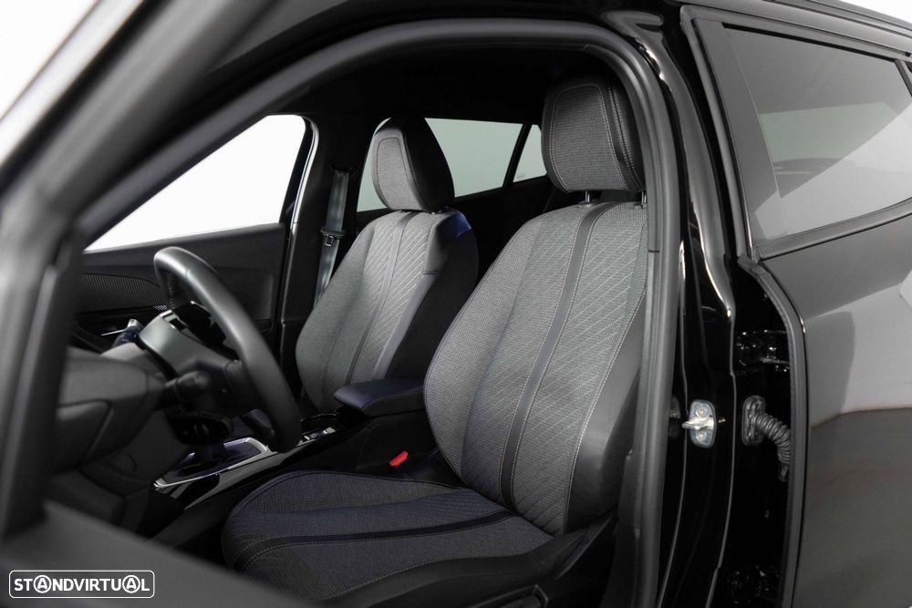 Peugeot 2008 1.2 PureTech Allure Pack — fotografia 8