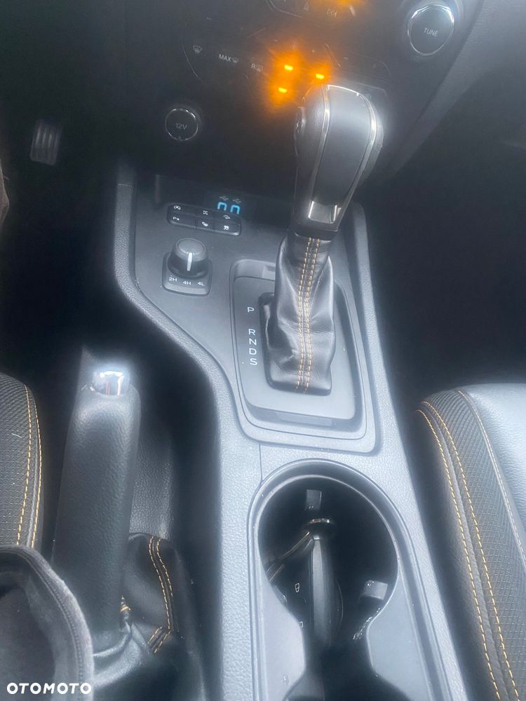 Ford Ranger 2.0 EcoBlue 4x4 DC Wildtrak - 13