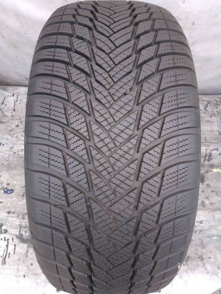Bridgestone Blizzak 001 255/50 R20 109H 2022 7-7.5mm - 1