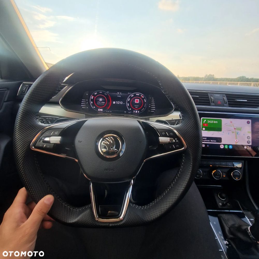 Skoda Superb 2.0 TDI Ambition DSG - 22