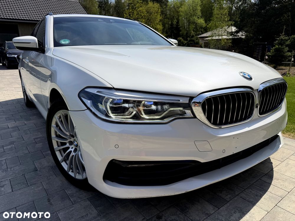 BMW Seria 5 520d Sport Line - 22