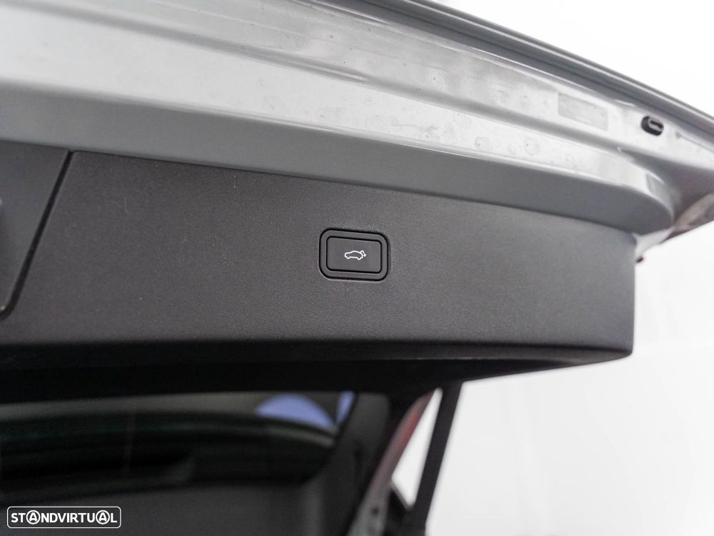 Volvo EX30 69 kWh Single Motor Extended Range Ultra - 12