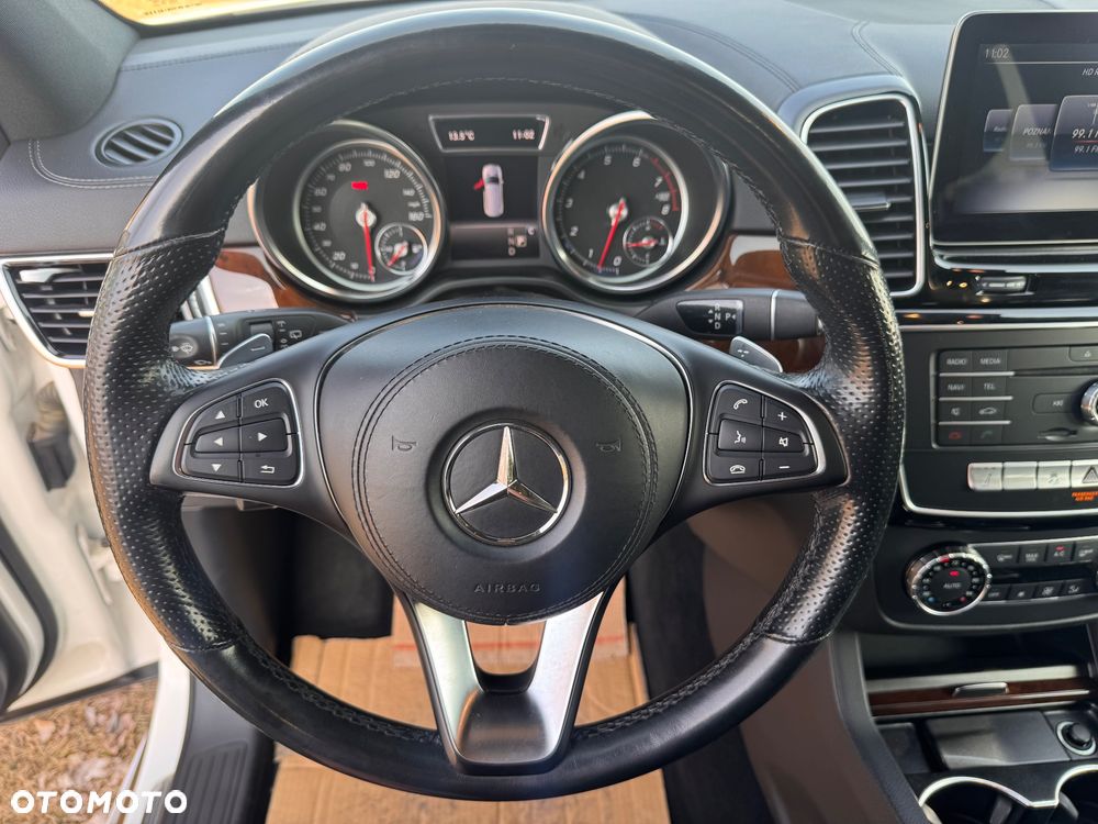 Mercedes-Benz GLS 400 4Matic 9G-TRONIC AMG Line - 18