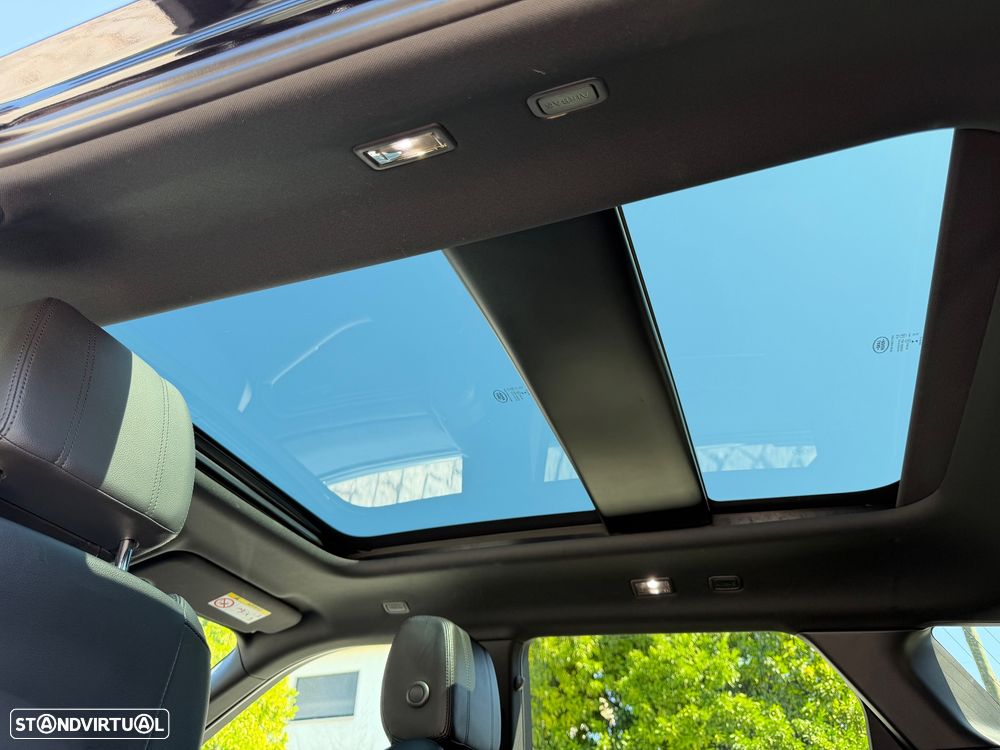 Land Rover Range Rover Evoque P300e R-Dynamic SE - 7