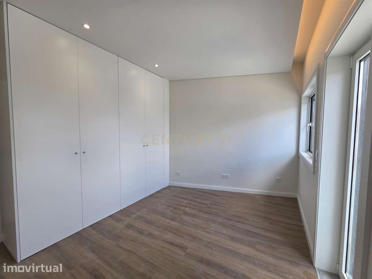 ANDAR MORADIA T2+1 | JARDIM | TERRAÇO| ANEXO | FÂNZERES - Grande imagem: 4/17