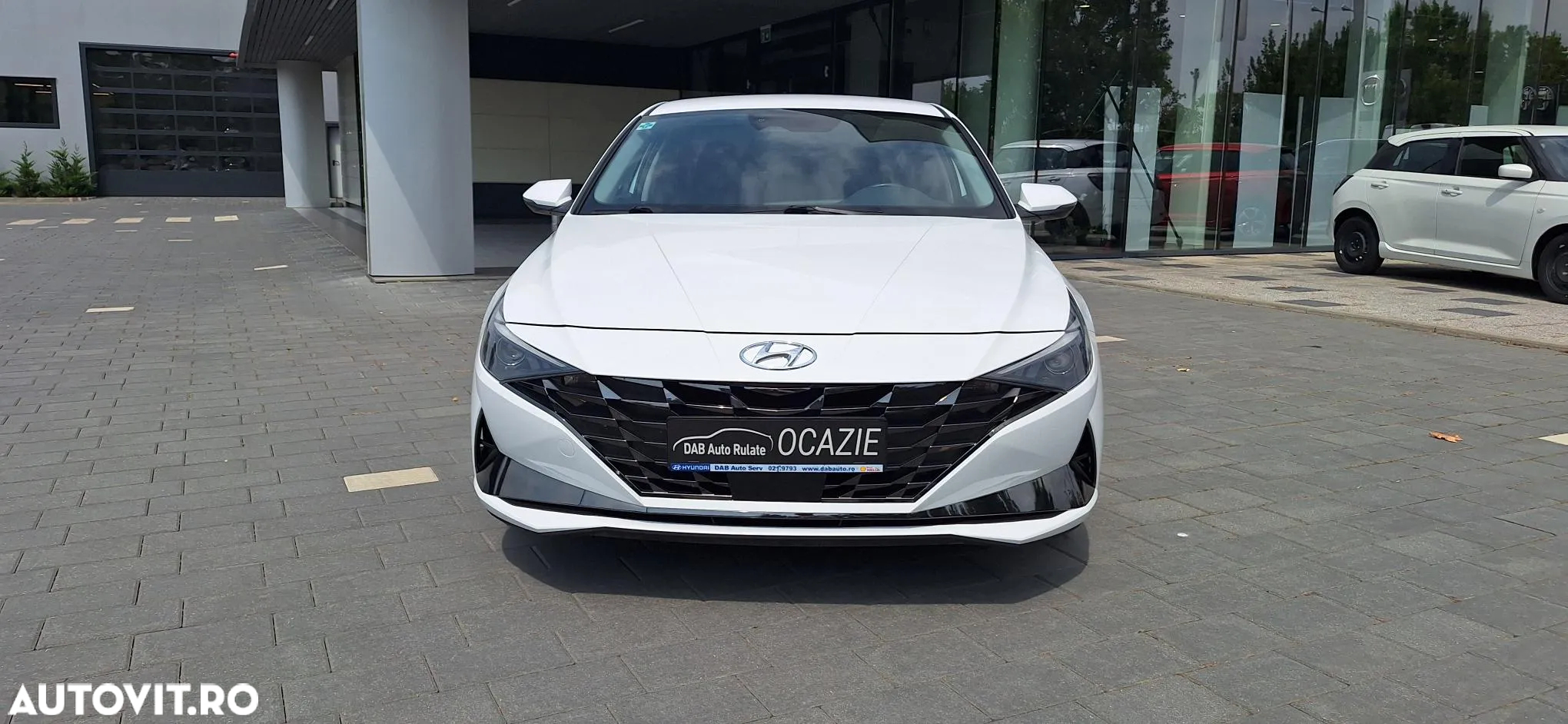 Hyundai Elantra 1.6 l 123 CP CVT Highway - 2