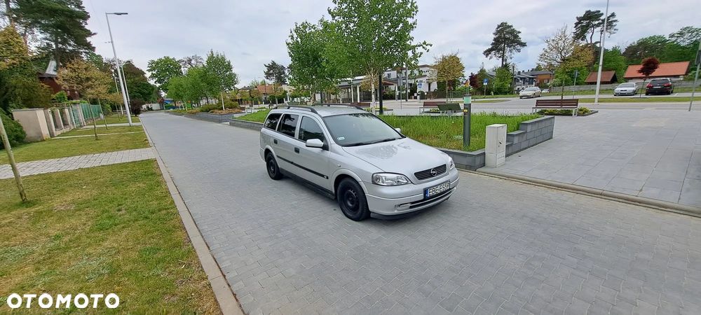 Opel Astra 1.6 - 8