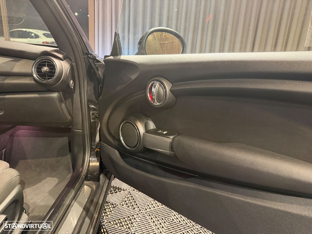 MINI 3 Portas Cooper D Seven Chili - 22